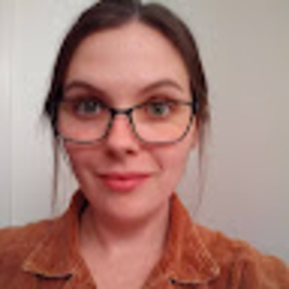 Meet your Posher, Nichole - Picture 1 of 1